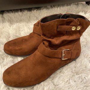 Comfortview Brown Suede Boots Size 12 EUC!